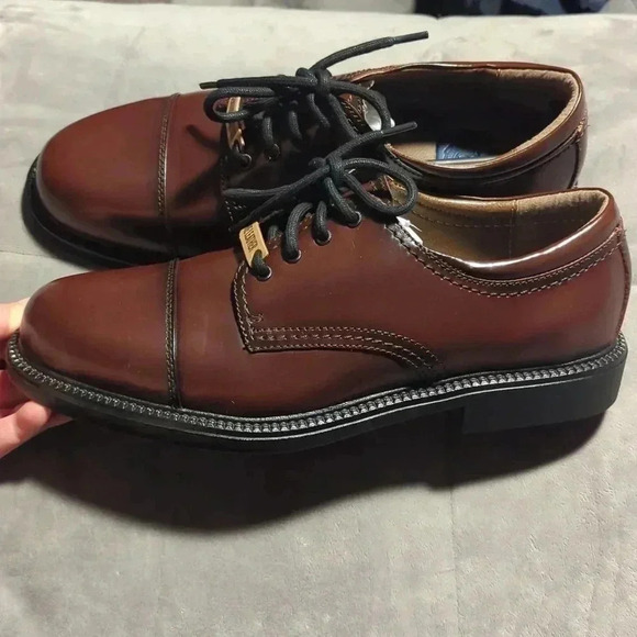 DOCKERS Cordovan Cap Toe Lace up Oxford Shoe size 8.5 - Picture 2 of 8